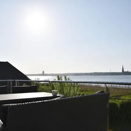 Lichtdurchflutete Ferienwohnung Mit Direktem Schleiblick Fahrdorf (Schleswig-Holstein)