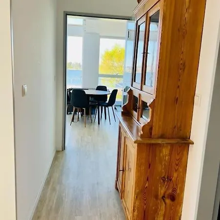 Lichtdurchflutete Ferienwohnung Mit Direktem Schleiblick