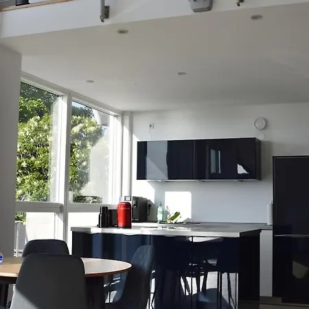 Lichtdurchflutete Ferienwohnung Mit Direktem Schleiblick