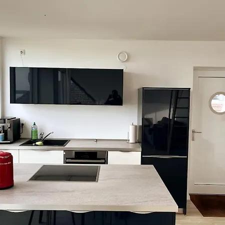 Lichtdurchflutete Ferienwohnung Mit Direktem Schleiblick