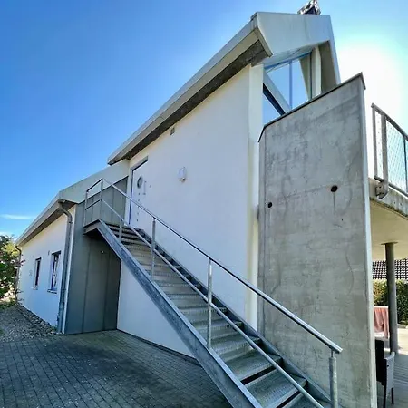 Lichtdurchflutete Ferienwohnung Mit Direktem Schleiblick Apartment *